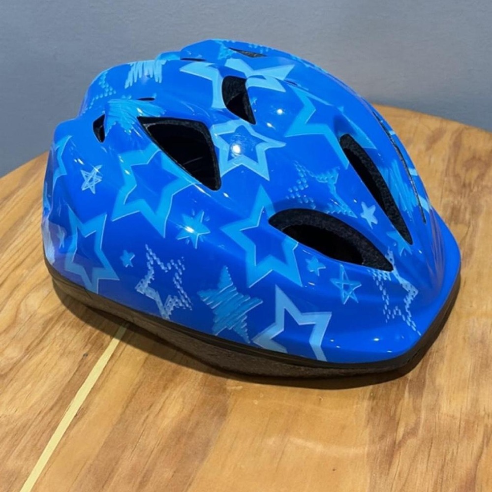 Blue star Youth helmet with adjustable straps